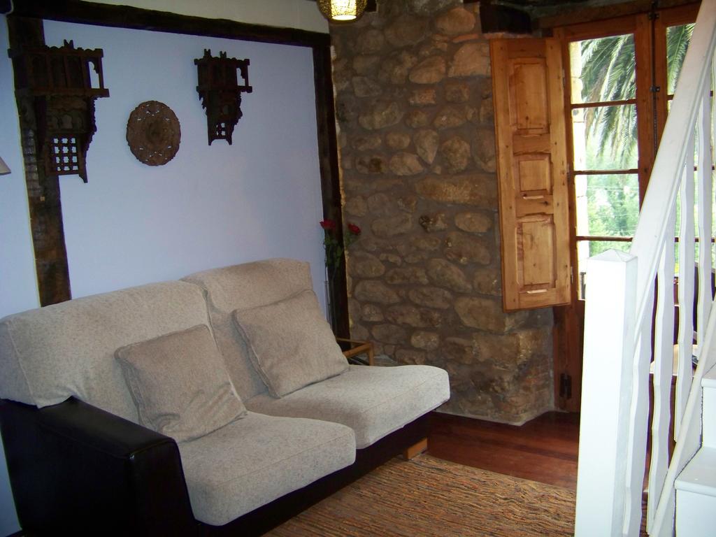B&B El Jardin De Aes Puente Viesgo Exterior photo