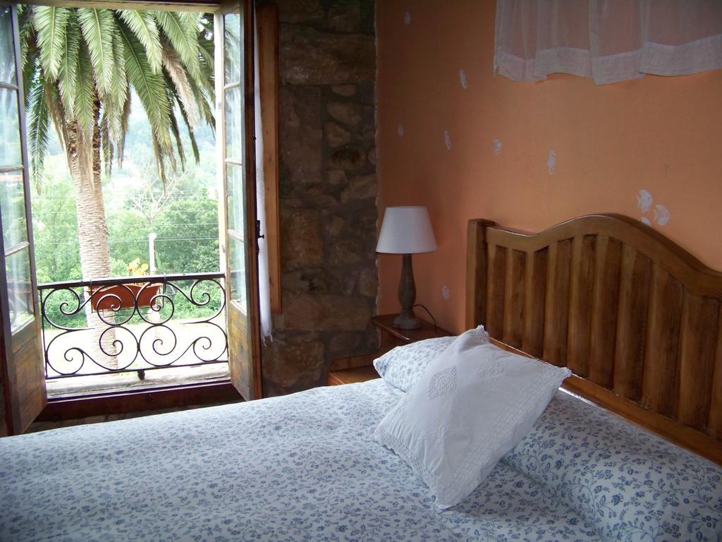 B&B El Jardin De Aes Puente Viesgo Exterior photo